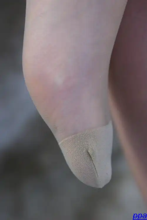 小赵肉丝大套免费送坛内兄弟祝新年快乐[90p] - 赤足者论坛 - powered