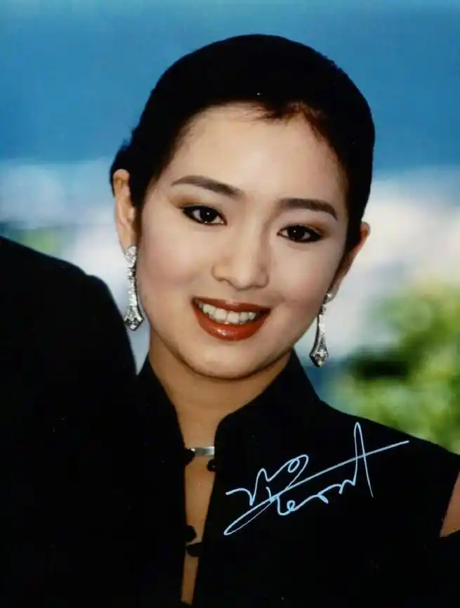 有一种美叫"巩俐穿旗袍",端庄又大方,让外国人见识到东方美!