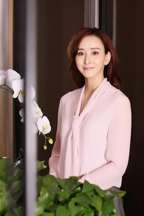 回顾胡静:一顿饭与丈夫结缘,和婆婆情同姐妹,日子过的很幸福|刘烨