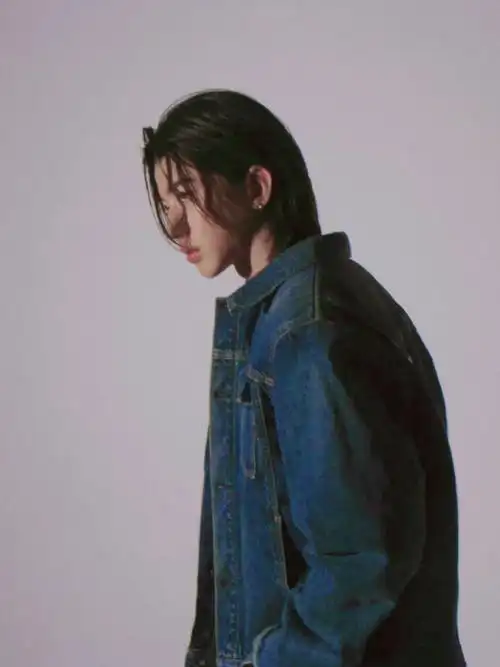 蔡徐坤长发##蔡徐坤准备就绪##蔡徐坤丹宁风穿搭