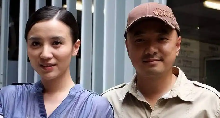 小宋佳:因事业放弃陈龙,因婚姻放弃张黎,现在与黄少峰长相厮守_表演