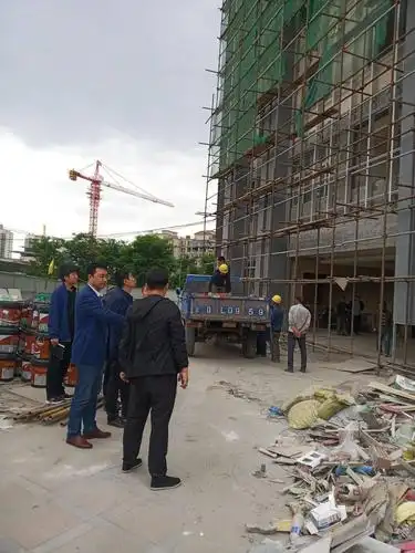 2019年5月8日,宝州文体公司王董事长和杜总到文峰大酒店施工现场调研