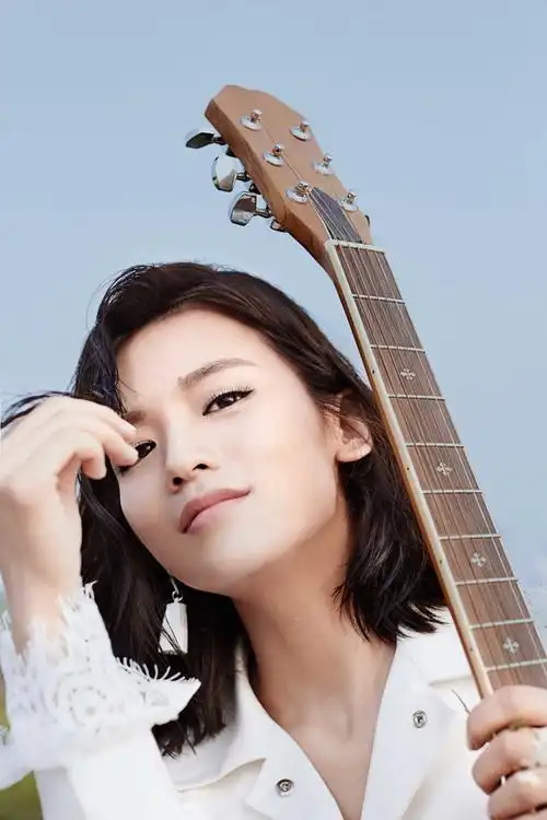 黄英最新写真曝光 [5p]