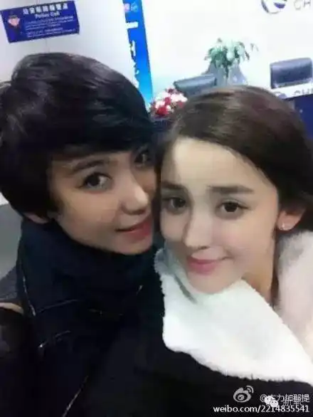 王凯的妹妹叫王译翎