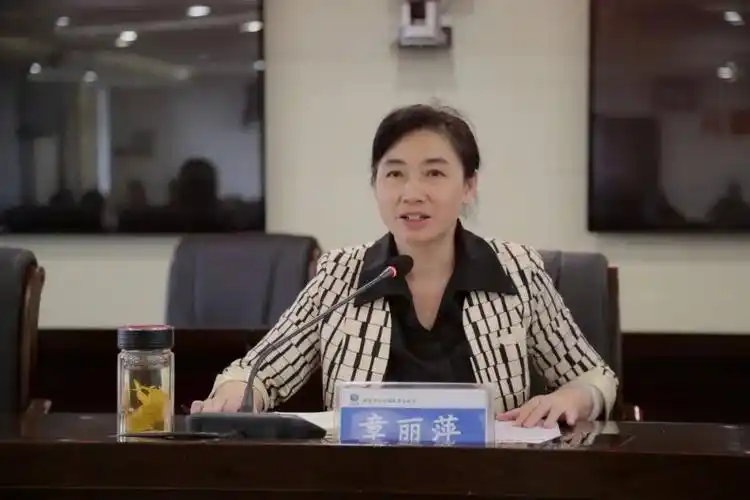 章丽萍说,今年是个特殊的年份,即将到来的国庆中秋黄金周,既是对全区