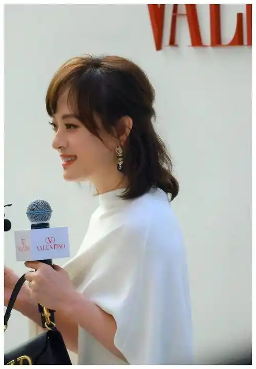 复古风回归!孙俪长发披肩,重返"甄嬛"点燃少女心