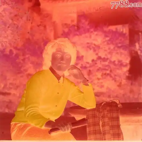 烫发姑娘【老底片】