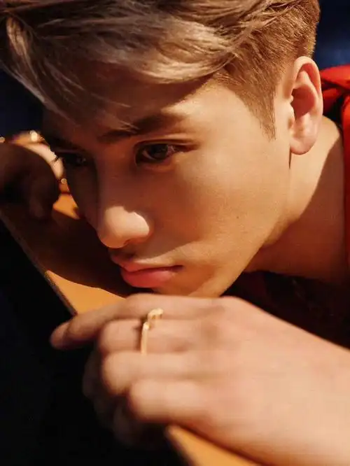 嘎嘎的照片真的超级适合做壁纸啊#王嘉尔  #王嘉尔壁纸当然不仅是壁纸