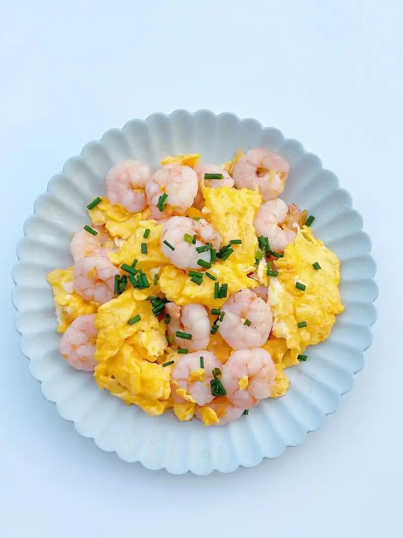 周末愉快～ 晚餐:鸡蛋炒虾仁,煎奥尔良鸡翅,糖醋软排骨,佛跳墙,蒜蓉苦