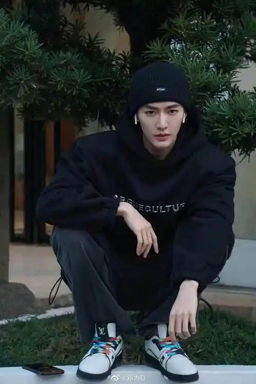 邓为新剧造型引热议 网友:把古装焊在身上|演员|古装剧|孔雪儿_网易