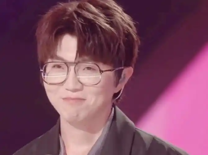 毛不易和郭麒麟交友,方式特殊堪称"传奇",粉丝羡慕不来_手机搜狐网