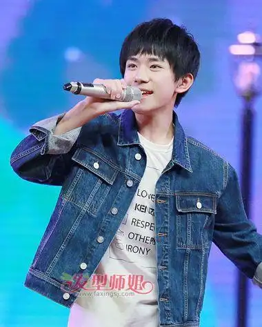 求一些男生好看的发型照片 初中男生的发型