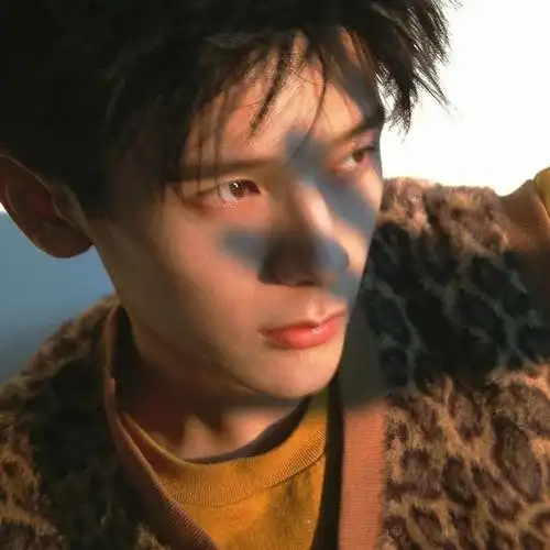 超酷高冷男生头像