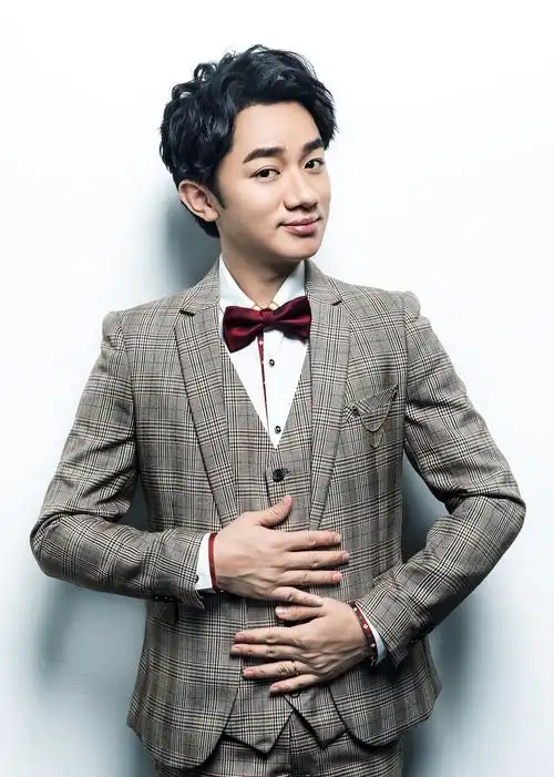 王祖蓝又立恩爱人设,曾在综艺上指责孕妻,妻子抑郁症和他无关?