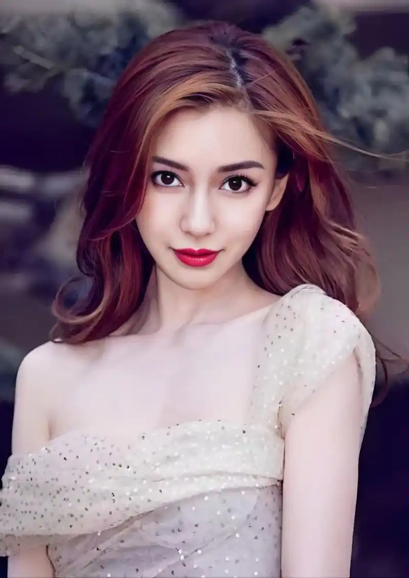 在国内娱乐圈,我觉得这四位女明星的颜值都属于数!