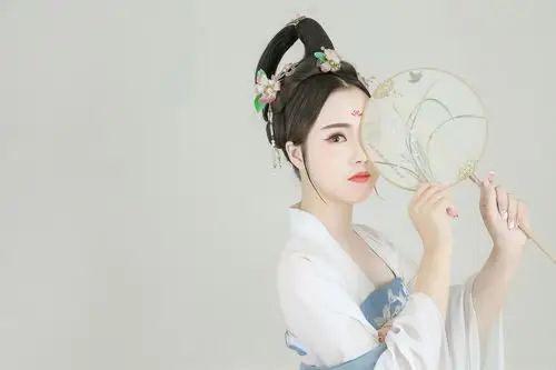 初春清新艺术古装照