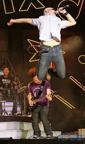 盘点鸡鸡特别大的男明星们,有图有真相,平安好小哦