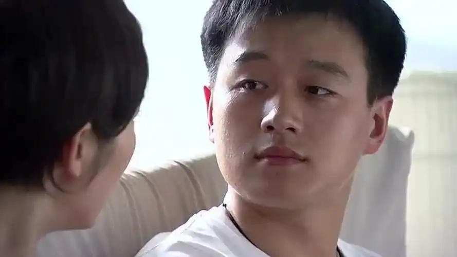 远远的爱片段于恬恬一直纠缠林子阳林子阳坦白喜欢护士长