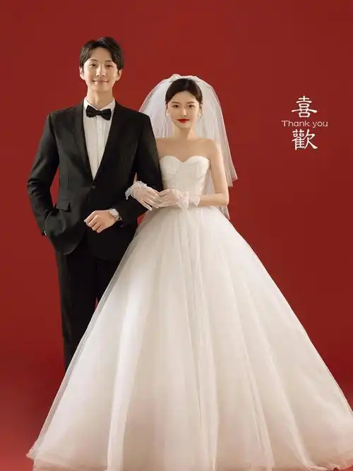 好喜欢我的室内红色婚纱照78高级且浪漫