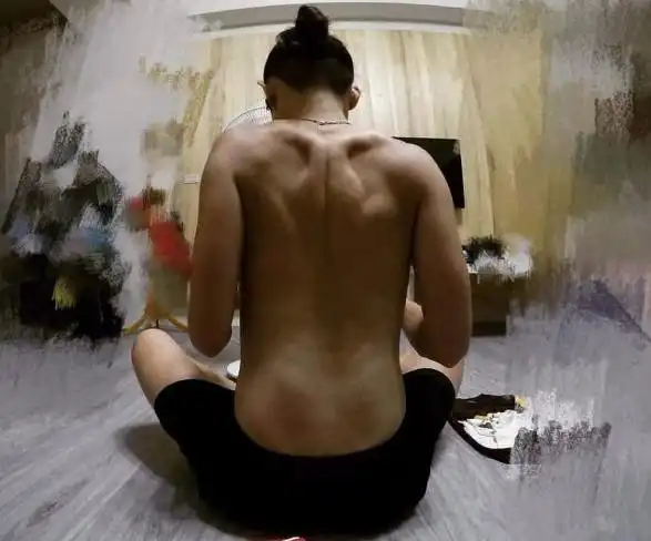 "还有球迷喊话低谷中的国羽女单:"看看人家戴资颖是怎么练的?