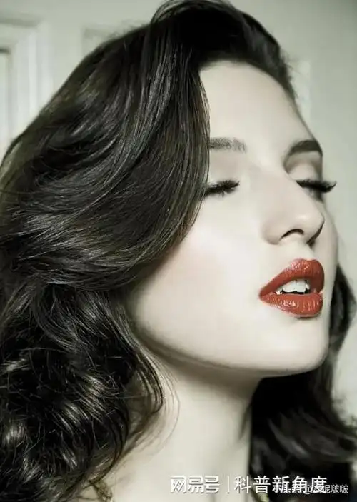 人间水蜜桃!为艺术献身的女明星玛利亚·瓦沃德!