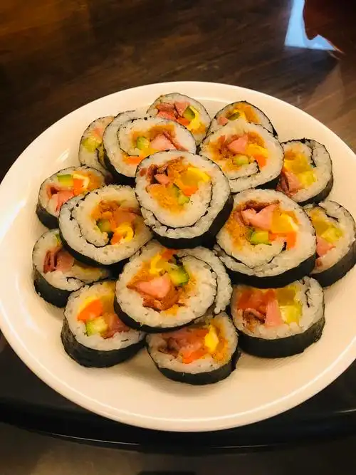 别再说不会做寿司了,其实做法很简单,软糯适口,抗饿又解馋!