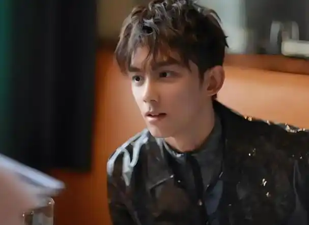 一场路演戳穿了吴磊的本性他给青年演员们提了醒