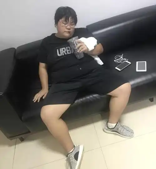 一个200斤女胖子减掉68斤就是女孩纸