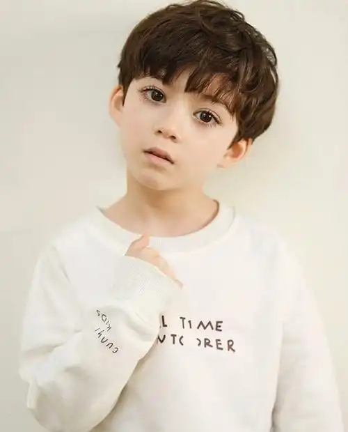 最帅气小男孩发型20多款,流行又时尚,有儿子的父母请收藏