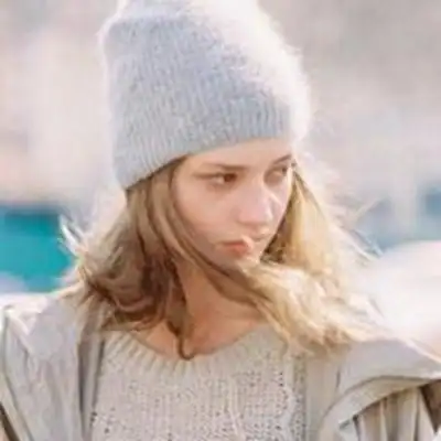 好看的外国美女头像图片-高清头像