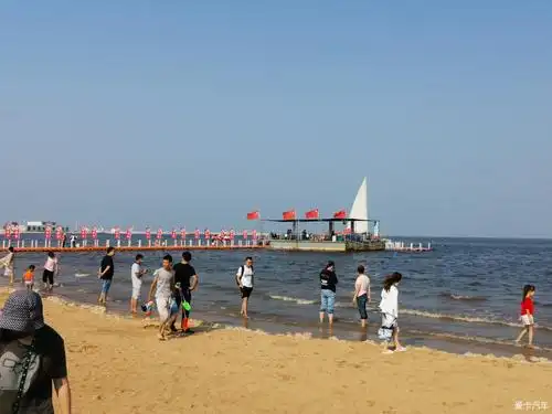 天津滨海东疆湾海滩公园记略
