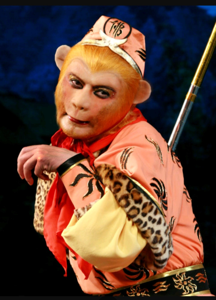 "孙悟空"扮演者六小龄童为何被群起而攻之?大圣错了吗?