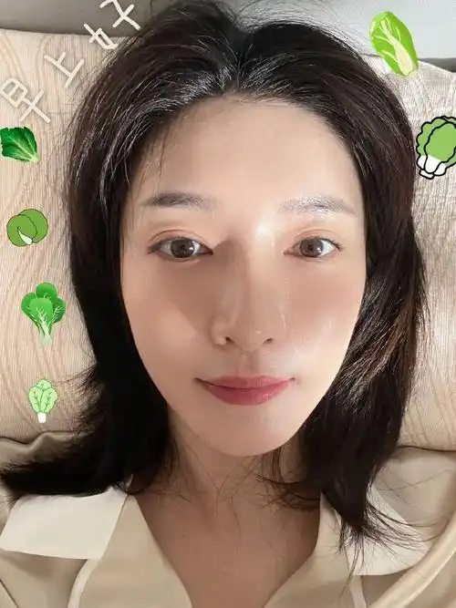 江疏影晒涂鸦图庆祝粉丝生日