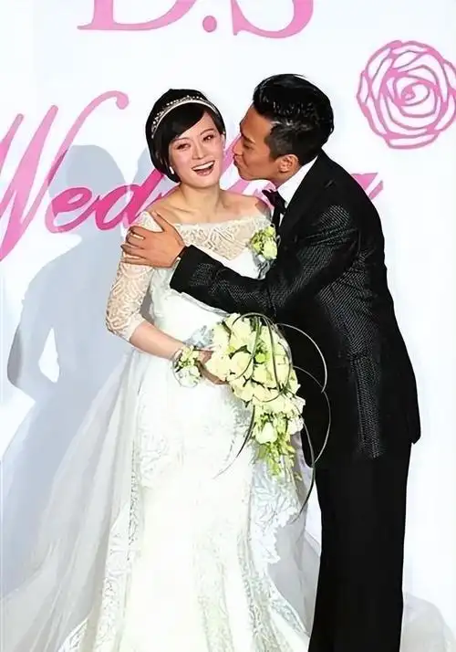 孙俪发文为爱女庆生,邓超百亿影帝如今却依靠综艺,他经历了什么