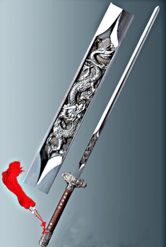 龙泉市委,市政府十分重视龙泉宝剑这个民族传统产品的发展,2000年至