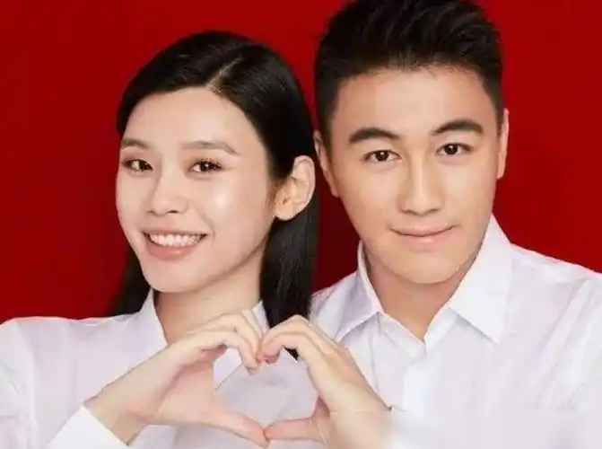 奚梦瑶外国前男友罕露面!