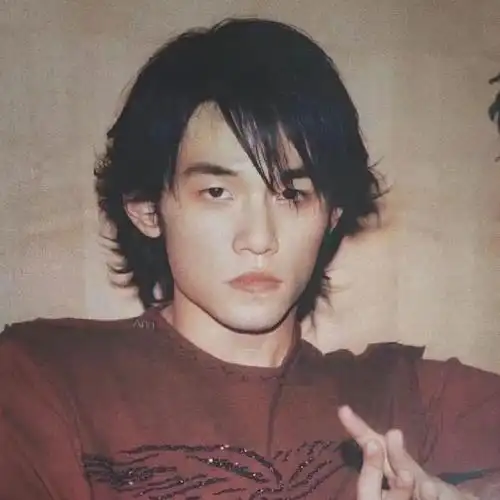 周杰伦演唱会套票秒售罄#咱就说周杰伦年轻的时候怎么这么帅?