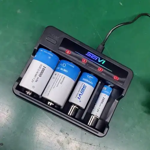 1号2号燃气灶手电筒充电器usb快充四槽c d 5号镍氢电池充电器