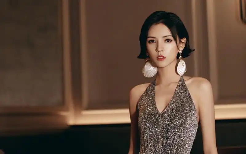 张予曦妩媚性感高清桌面壁纸