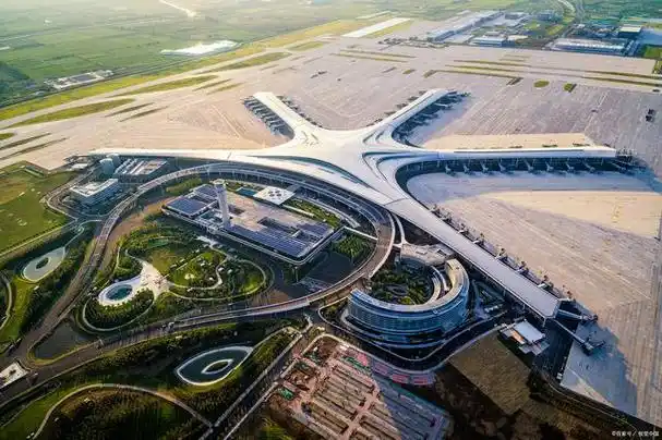 大兴机场停车收费一天多少钱,北京大兴国际机场停车攻略