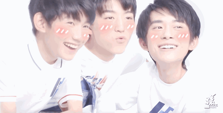 tf小黑屋断更了,但四叶草和tfboys的"爱情"一直在升温