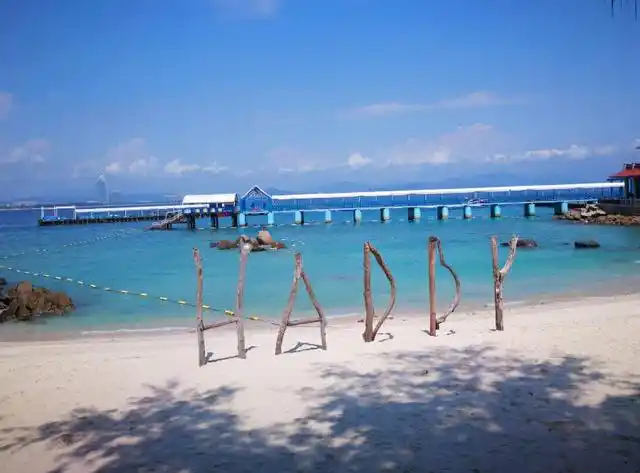 来三亚不可错过的地方蜈支洲岛,美食加美景,在刺激中寻找安逸