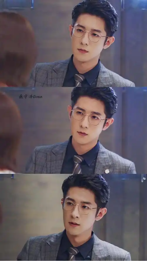 请和金丝框眼镜锁死吧季肖冰