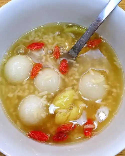 小姨妈酒酿枸杞汤圆(1/8)