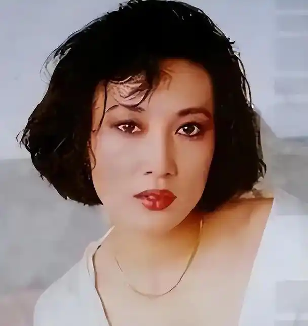 近期央视推出的,由张翰,杨烁,郭晓婷,李乃文主演的年代剧《珠江人家》