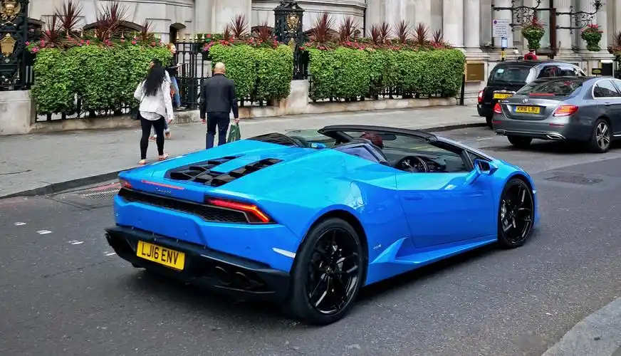 英国(伦敦) 兰博基尼 huracan(飓风) lp610-4 spider
