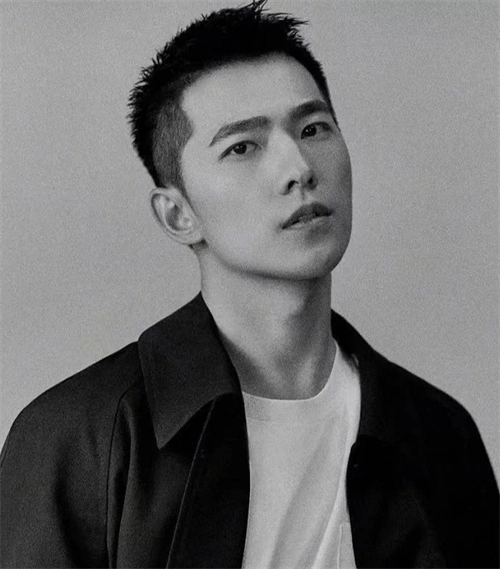 当季热门男生短发 清爽平头帅气时髦_男士短发 - 美发站