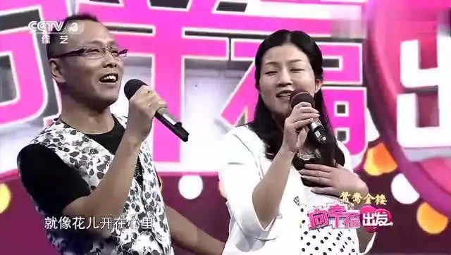 祁隆和乐凡央视演绎爱的世界只有你很好的胎教歌曲