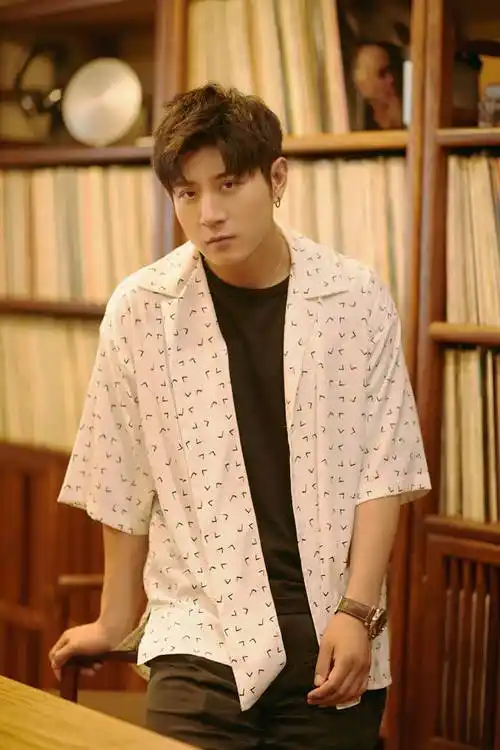 "小先生"高晓攀携江湖梦回民国!