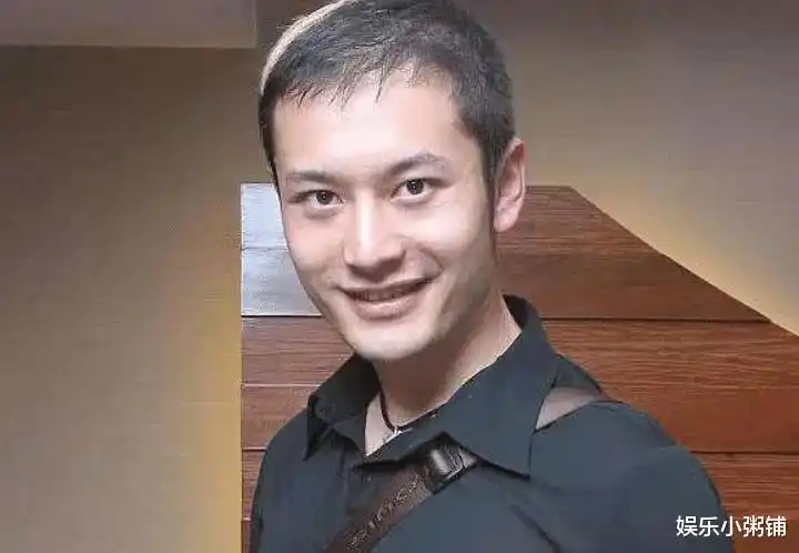 为什么黄晓明追不到赵薇?看到两人10年前的照片,追得上才怪!